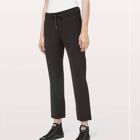 lululemon athletica Pants - Lululemon On The Fly Pants Woven 27” in Black